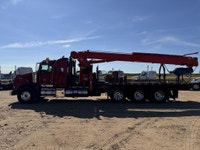 LOW KMS! 2015 Kenworth T800 Tri Drive with Terex General 65 Telelect Digger Derrick Helical Screw Pi... (image 6)