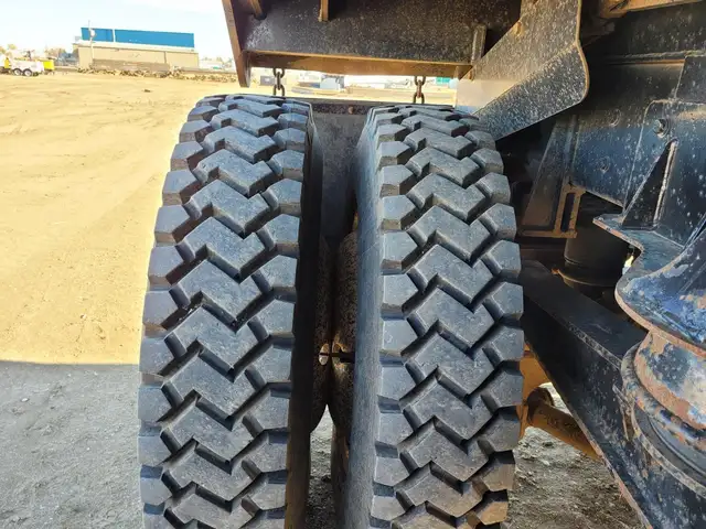 2013 WESTERN STAR 6900XD in Heavy Trucks in Saskatoon - Image 114