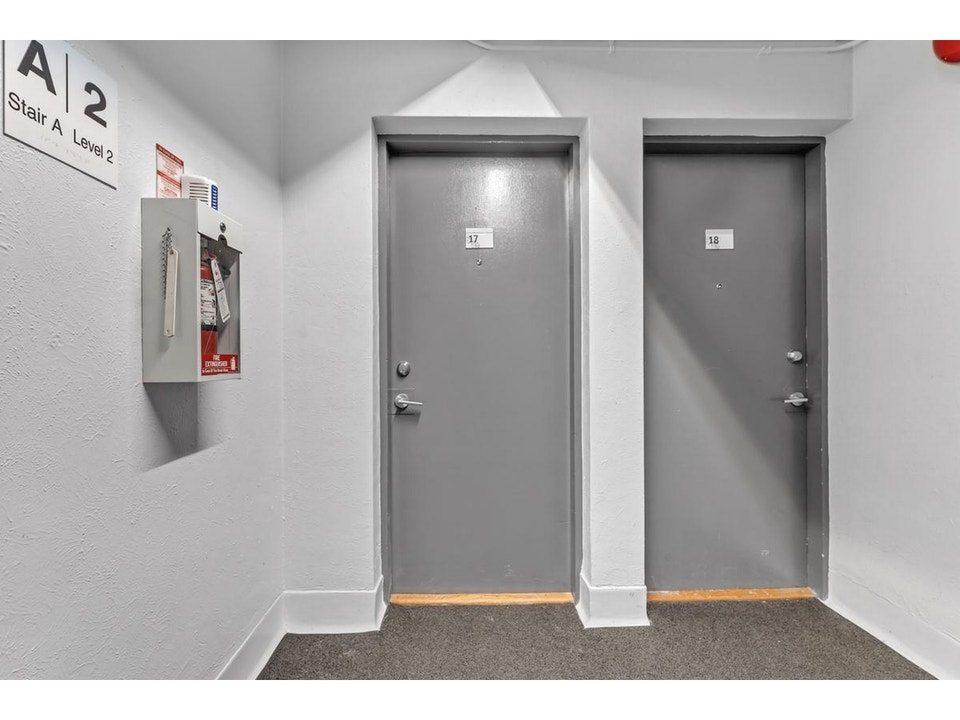 2 Bedroom Apartment for Rent - 389-401 Yonge Street 2