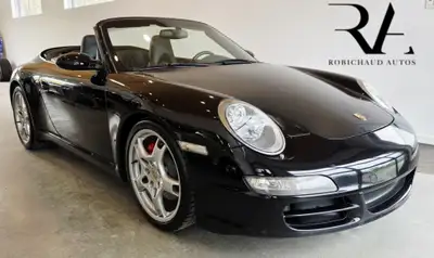Porsche 911 Carrera S 2006 – Manuelle 6 Vitesses – 68 003 km 64 995 $ + taxes Magnifique Porsche 911...