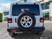 Alpine Premium Audio System | Apple CarPlay Capable | Heated Steering Wheel | Front Heated Seats | D... (image 3)
