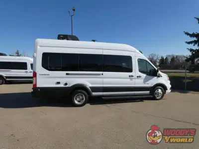 Specifications and Features: Exterior Length: 22 feet 2 inches Exterior Width: 7 feet Exterior Heigh...