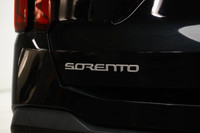 Looking for a spacious, very well equipped 6 passenger SUV with lots of features, full factory warra... (image 7)