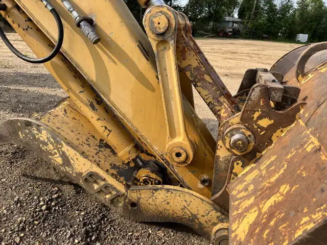 1999 Sumitomo SH135 U Excavator LOW Hours #7470 DP in Heavy Equipment in Edmonton - Image 18