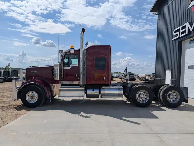 2020 KENWORTH W900L in Heavy Trucks in City of Montréal - Image 9