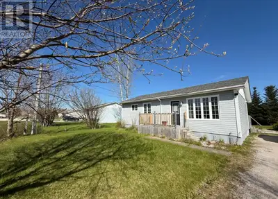 Welcome to 137 Reidville Road, this property would make for an excellent small family home or invest...