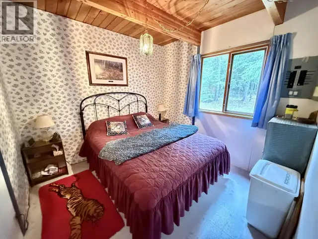 7640 BURGESS ROAD 100 Mile House, British Columbia in Houses for Sale in 100 Mile House - Image 16