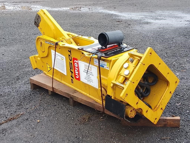 New & Used Excavators at Auction - Ends October 29th in Other in Trenton - Image 9