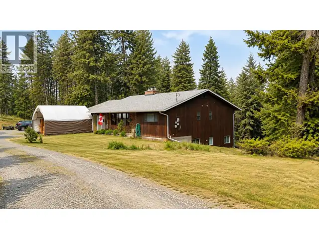 816 ROBERTS DRIVE Esler / Dog Creek, British Columbia in Houses for Sale in Williams Lake - Image 3