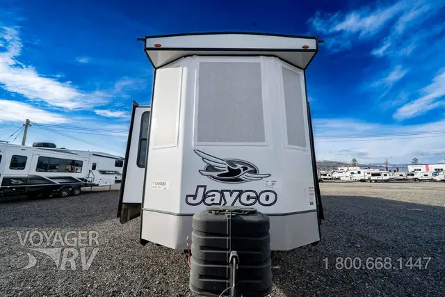 2026 Jayco Jay Flight 401FLTS Bungalow in Travel Trailers & Campers in Kelowna - Image 52