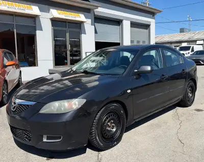 2007 Mazda Mazda3 Mazda 3 manuelle, sur pneus d'hiver presque neuf, moteur et transmission vont bien...