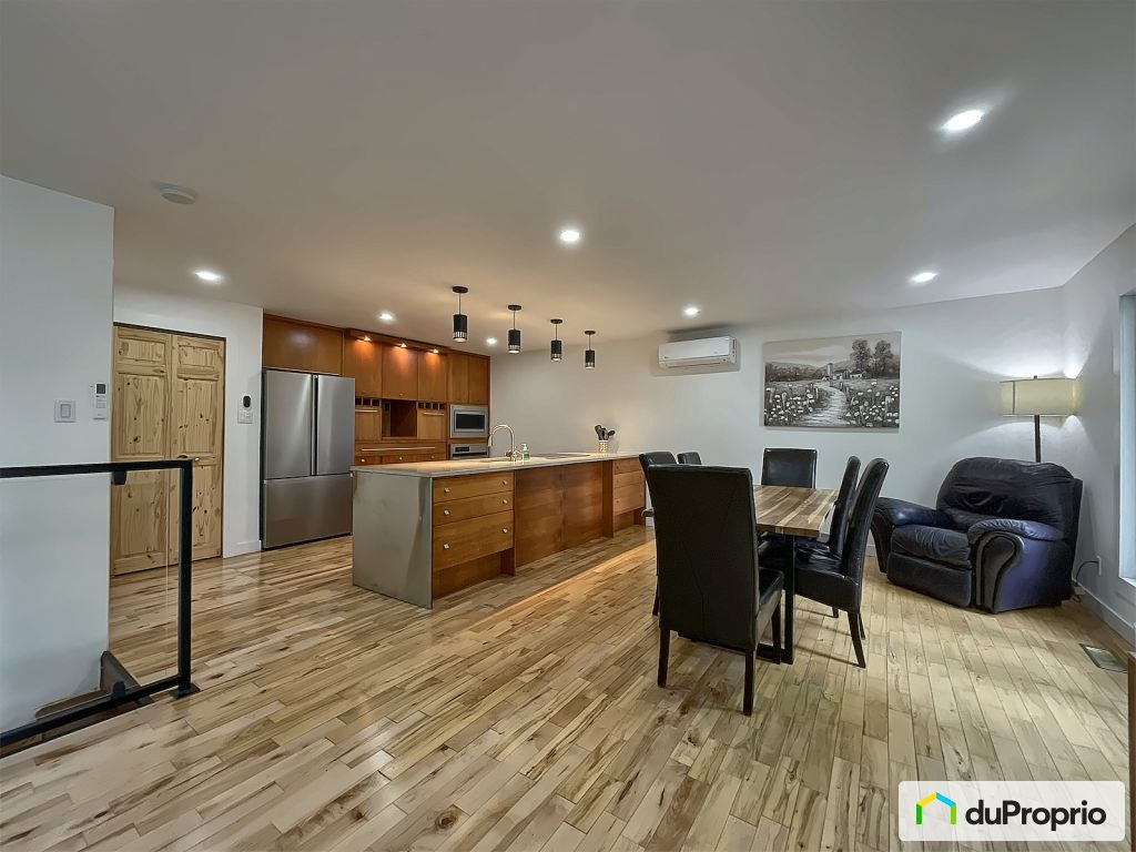 $735,000 - Cottage for sale in St-Mathieu-Du-Parc — photo 2