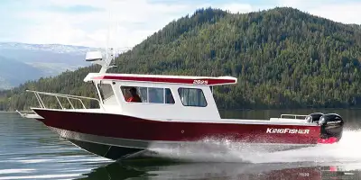 Engine Horsepower: 200 bhp; 149.2 kW Length Overall: 348 in. (8800 mm) Beam: 102 in. (2.6 m) Dry Wei...