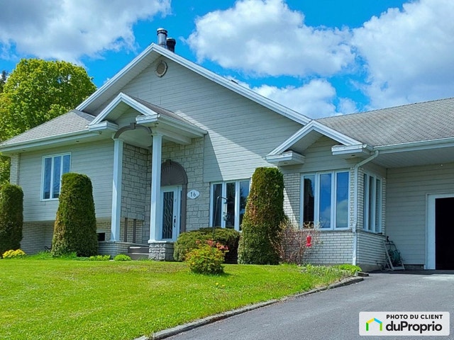 $319,000 - Bi-Level for sale in Ste-Sabine-De-Bellechasse — photo 1