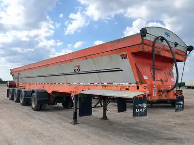 "Video of the belt working is on our website" 2013 Trail King 48' Quad axle Live Bottom Belt Trailer...