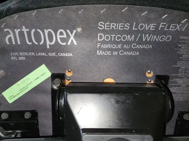 MADE IN CANADA - Ergonomic office chair62863728720771121