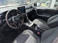 2021 Toyota RAV4 LE AWD Dependable, fuel-efficient, and ready for Manitoba roads, this 2021 Toyota R... (image 5)