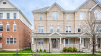 Toronto, Rexdale-Kipling 3 Beds / 3 Baths