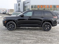 This Jeep Grand Cherokee has a durable Regular Unleaded V-6 3.6 L/220 engine powering this Automatic... (image 4)