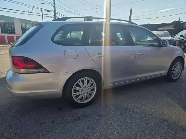 2010 Volkswagen Golf Trendline568795650348165127