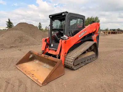 2018 Kubota SVL95-2S Tracked Skidsteer 3400 Hours Bucket Aux. Hydraulics Enclosed Cab w/ Heat & AC K...