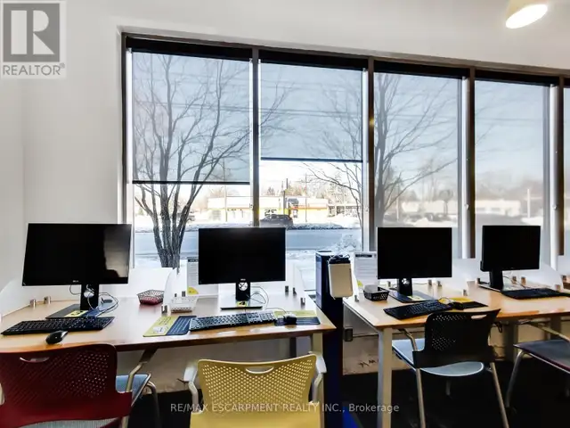 100 - 540 PLAINS ROAD E Burlington (LaSalle), Ontario in Commercial & Office Space for Sale in Oakville / Halton Region - Image 37