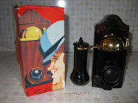 1905 Avon Calling Box of Wild Country Cologne  Full 7 oz. Bottle