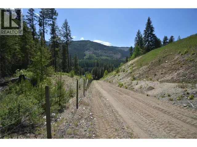 4125 Ross Spur Road Fruitvale, British Columbia in Land for Sale in Nelson - Image 13