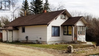 323 Pottery STREET Eastend, Saskatchewan