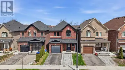 Fully Brick Home in Desirable Bradford West Gwillimbury Featuring 9-ft Ceilings and a Bright Open-Co...