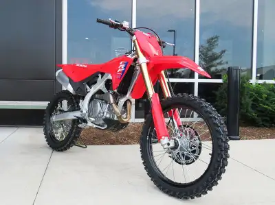 Finance from $96 bi-weekly!* Click "Get Financing" to see if you qualify! Apex Cycle 1-888-702-4150...