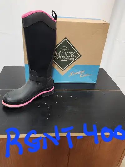 MUCK WOMENS BOOTS, View more