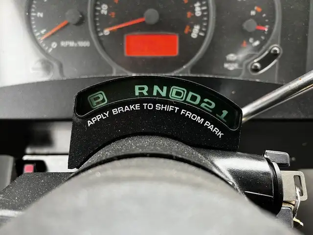 2005 Morgan Olson Workhorse 14 Foot Step Van with Shelving in Heavy Trucks in City of Montréal - Image 42