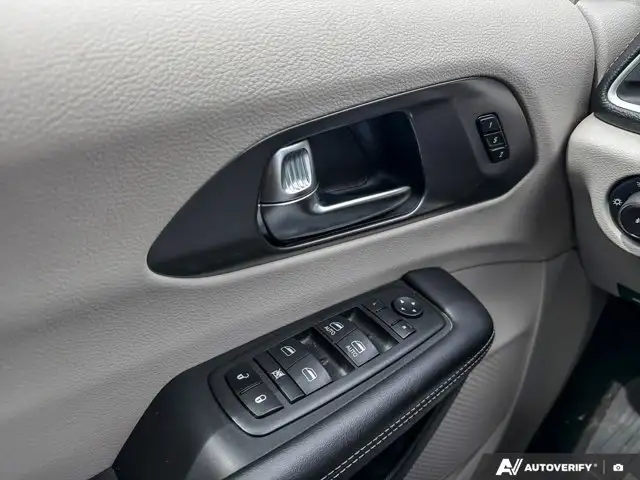 2024 Chrysler Pacifica | Touring-L | Apple CarPlay and Android in Cars & Trucks in Winnipeg - Image 21