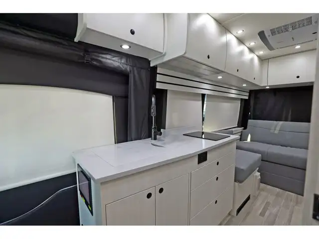 2026 Pleasure-Way Ontour Ontour 2.2 AWD ! Classe B NEUF 2026 in Travel Trailers & Campers in Laval / North Shore - Image 6