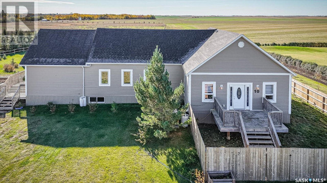 W&M Acreage Gruenthal, Saskatchewan in Houses for Sale in Saskatoon - Image 2