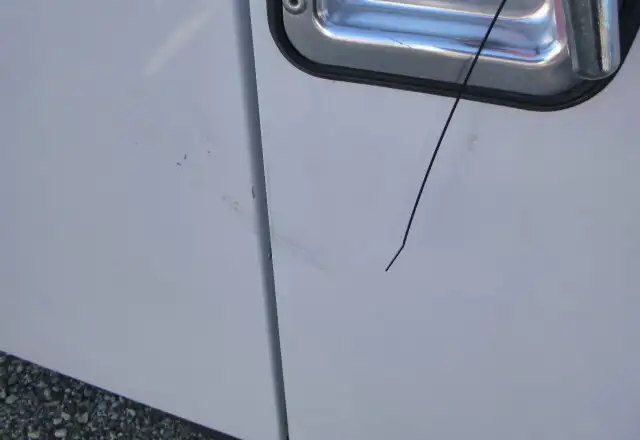 2022 - 2026 Ford Maverick 5' White ARE Contractor Truck Cap in Other Parts & Accessories in Kitchener / Waterloo - Image 8