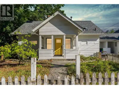 Welcome to the heart of Vernon’s beloved Lower Easthill neighborhood!This cheerful 3-bedroom, 1-bath...