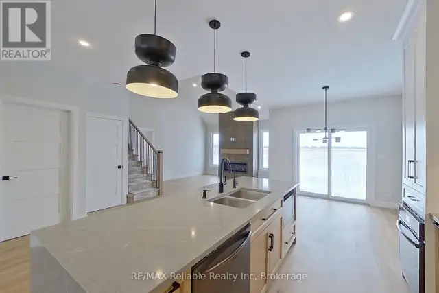 73590 IRENE CRESCENT Bluewater (Hay), Ontario in Houses for Sale in Grand Bend - Image 11