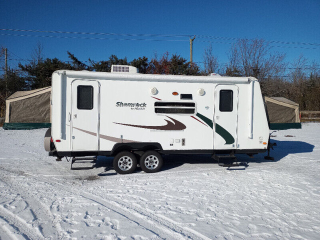 Location de roulotte à louer dans VR et caravanes  à Laval/Rive Nord