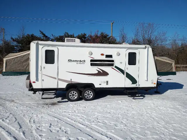 Location de roulotte à louer in RVs & Motorhomes in Laval / North Shore - Image 2