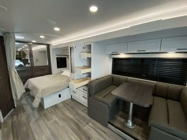 2026 Jayco Redhawk 24B in RVs & Motorhomes in Edmonton - Image 49