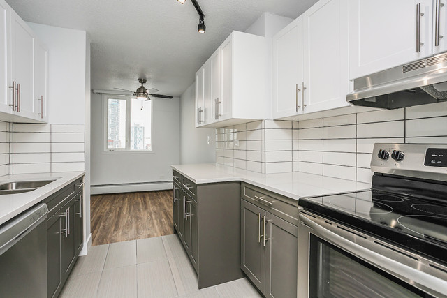 Oliver Square - Grandin Station - Edmonton | 1.5 Months Free! in Long Term Rentals in Edmonton - Image 4