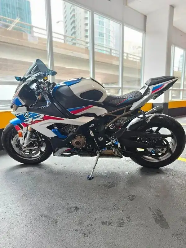 2021 BMW S1000RR M (FINANCING AVAILABLE) in Sport Bikes in Saskatoon - Image 4