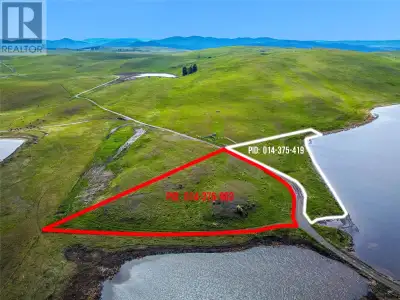 A Gently slopping lot surrounded by small acreages, wide open spaces and ranch land. Build your drea...