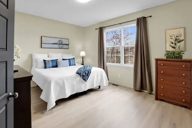 CLASSIC, FULLY FINISHED BUNGALOW - 2+1 BED, 3 BATH in Houses for Sale in Hamilton - Image 6