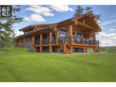 Exceptional residence crafted by world-class Pioneer Log Homes in desirable 150 Mile House! This stu...