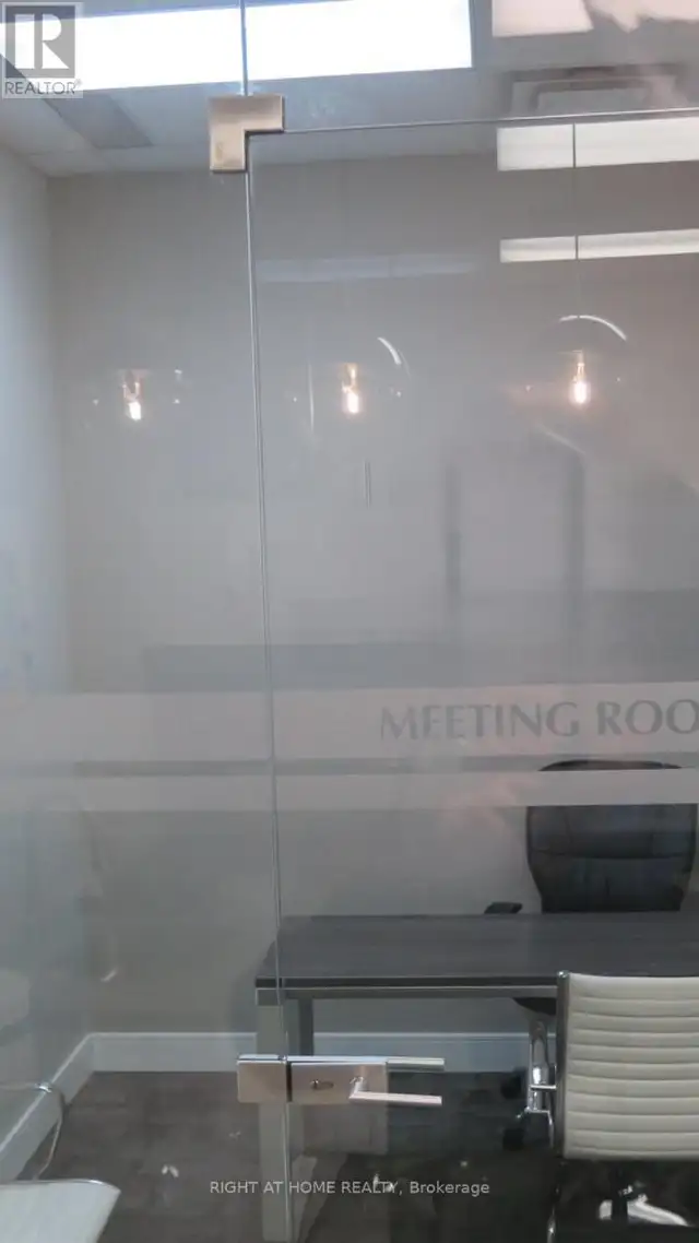 UNIT # 18 - 1725 KINGSTON ROAD Pickering (Village East), Ontario in Commercial & Office Space for Rent in Oshawa / Durham Region - Image 13
