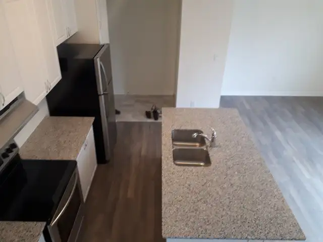 3 Bedroom 3 Washroom townhouse for Rent Pickering in Long Term Rentals in Oshawa / Durham Region - Image 5