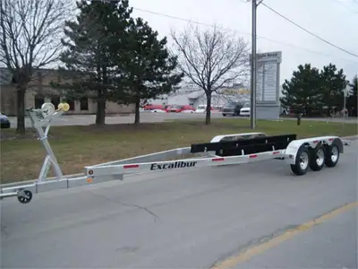 Excalibur BT12000 Tri Axle boat trailer. 12,900lbs total boat capacity. Fully welded tube steel cons...